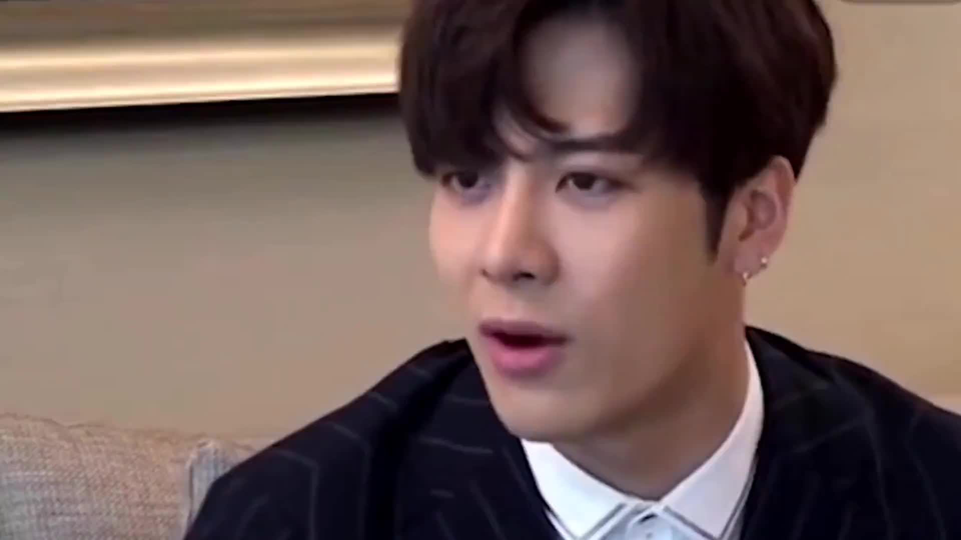 杨紫的戏长大!彭昱畅爱看家有儿女,王嘉尔:我童年女神我们都看