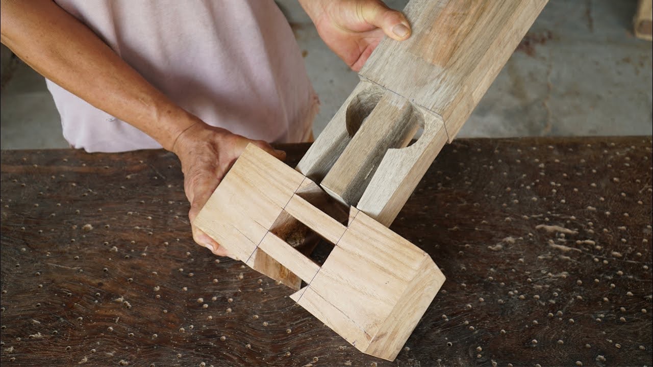 技艺精湛的木工工人,工艺制作木锤100%手工制作