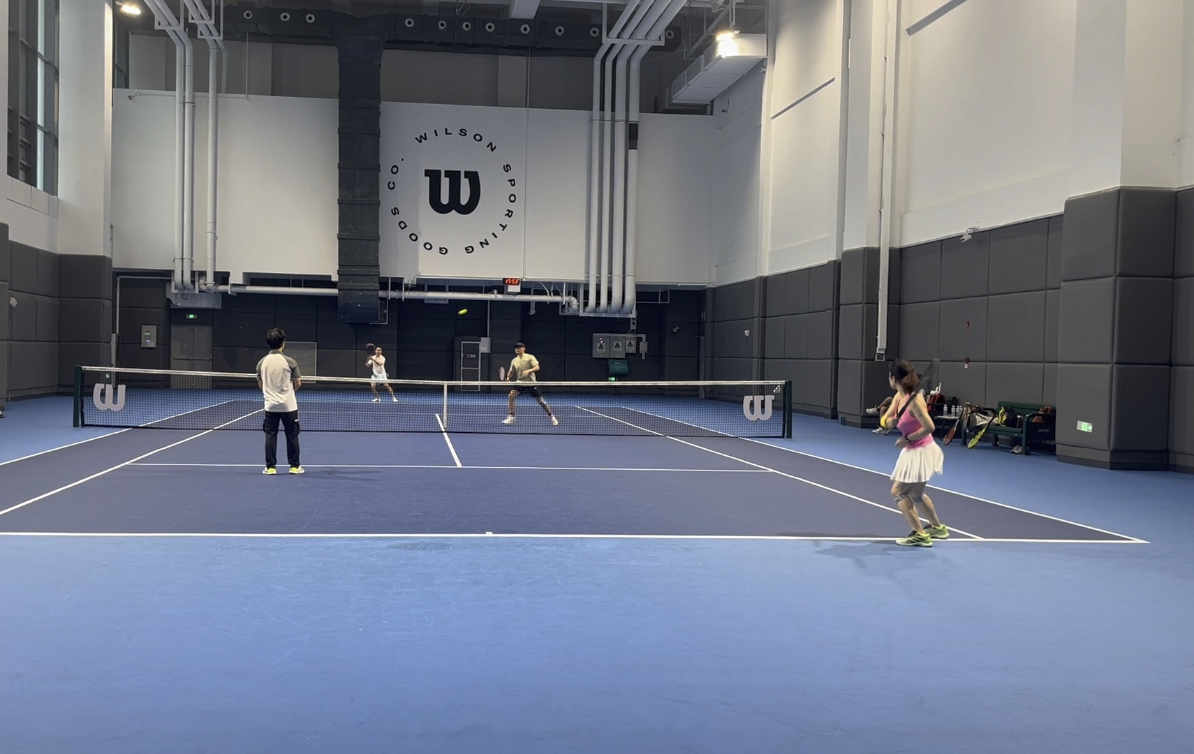 8.11 打卡上海网红网球场 万体馆室内三号场地 网前能力实战演练