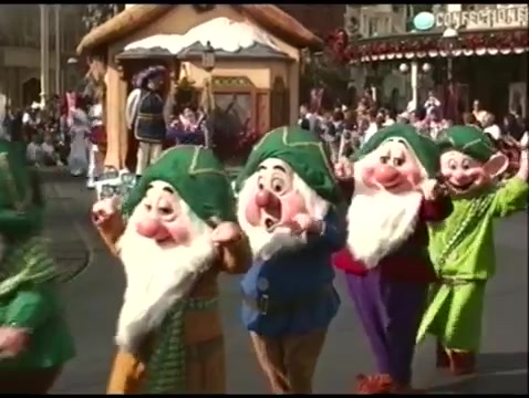 2021年【神奇王国】米奇圣诞快乐巡游(2003)Mickey's Very Merry Christmas Parade2021年第4季哔哩哔哩bilibili