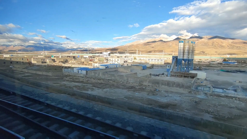 【旅游vlog】【z223次】随便哪里都是景色!_哔哩哔哩_bilibili