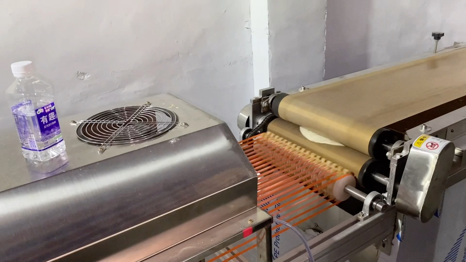 液压单饼机生产视频展示