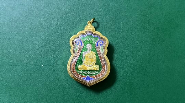 龙婆瑞2559舍玛自身,超厚珐琅彩满钻金壳真的巨巨财