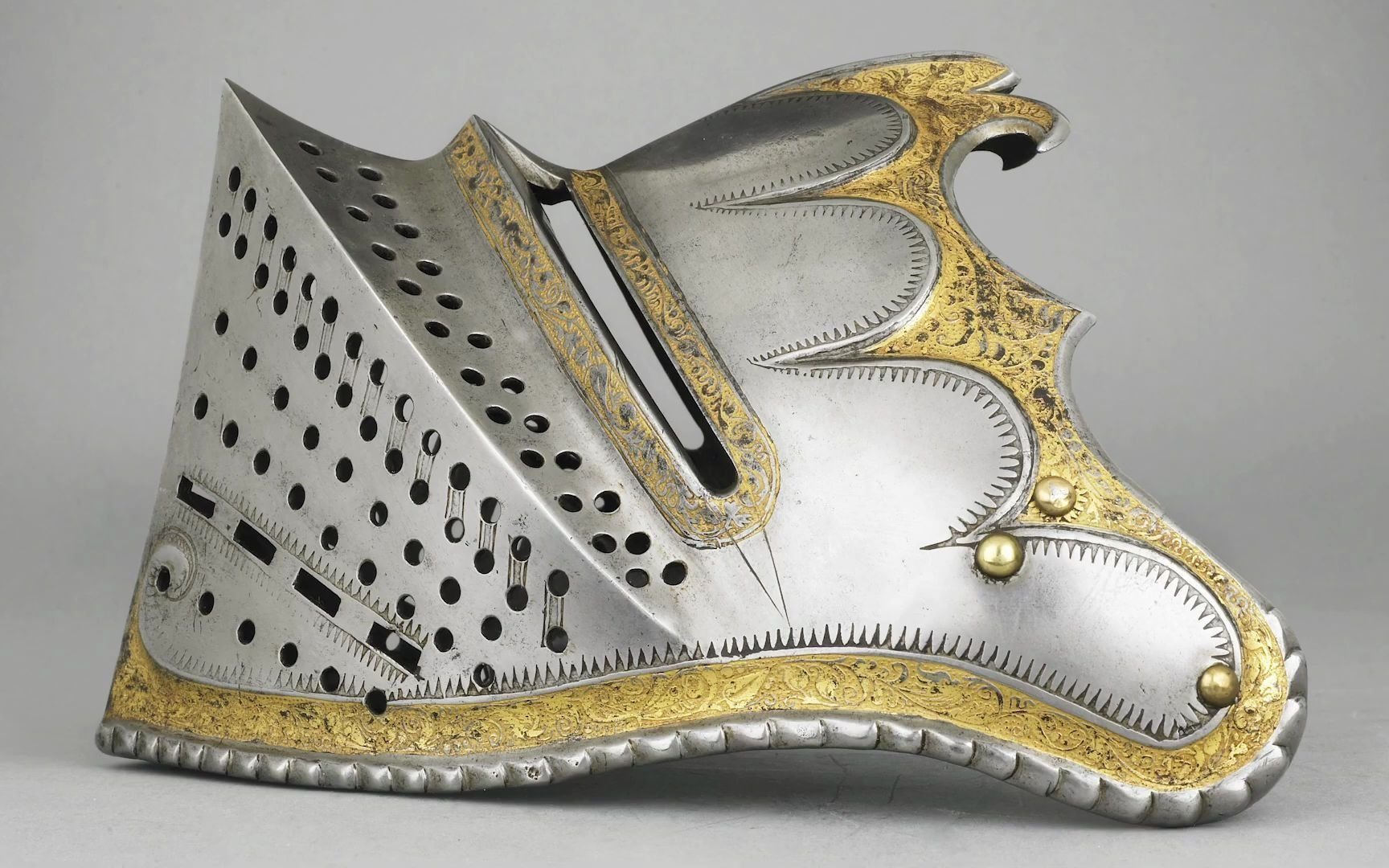 甲胄鉴赏16世纪早期板甲原品展示