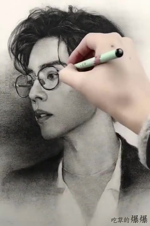 肖战素描头像步骤示范教程