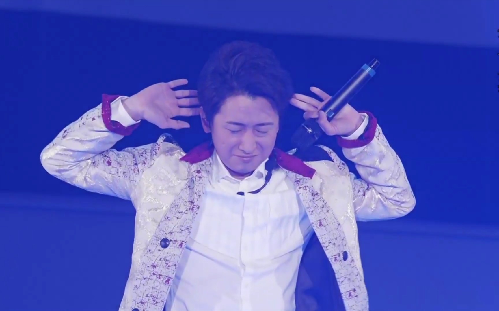 13年  hit the floor