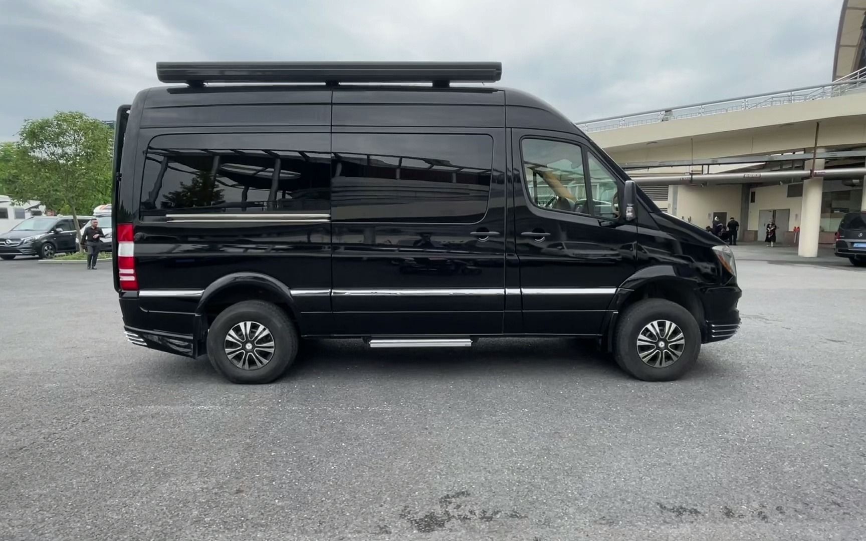 活动作品全国最后一台斯宾特柴油版四驱4x4越野房车