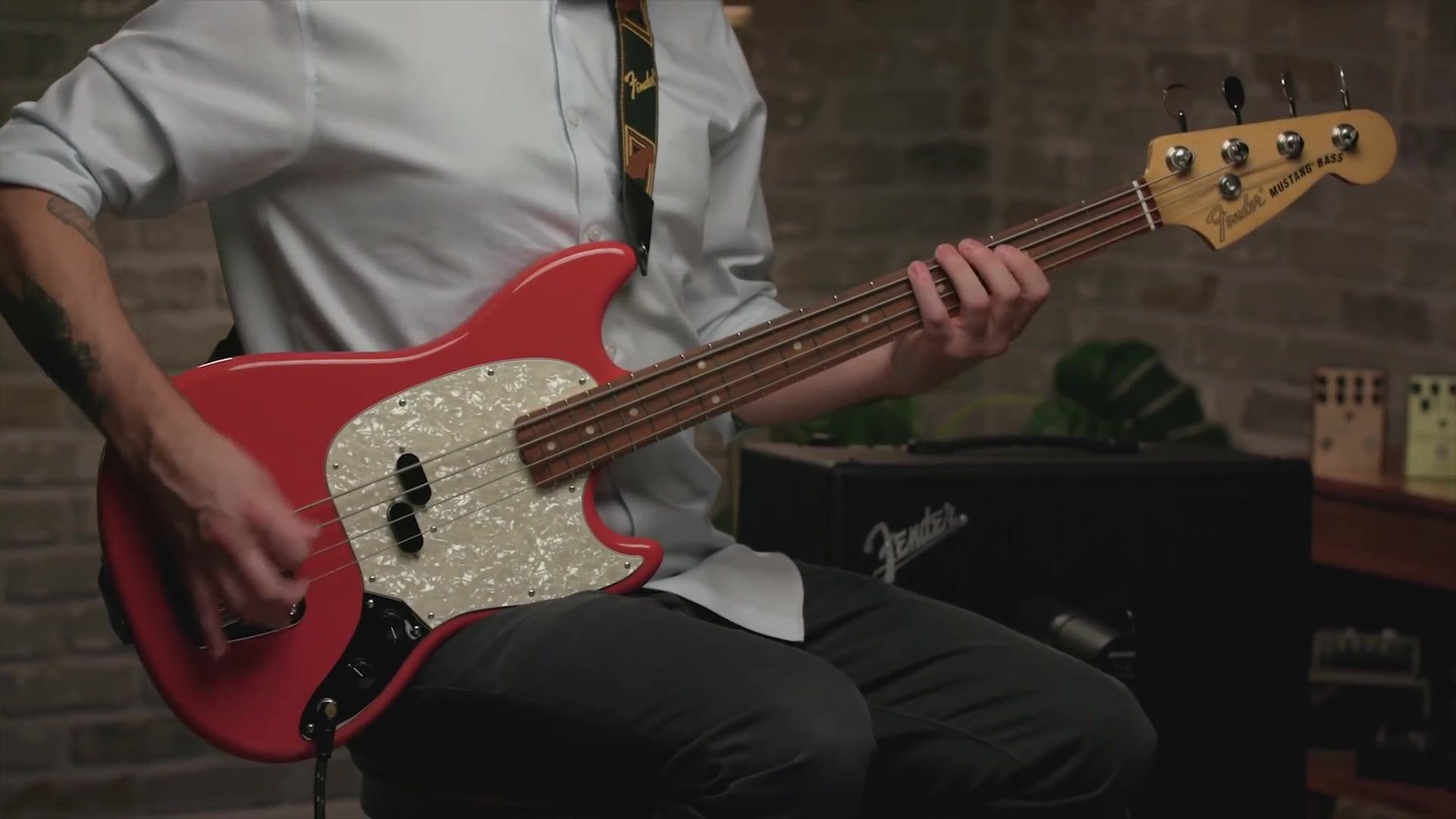 发时达乐器fendervintera时代系列60smustangbass演示与介绍
