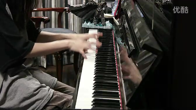 魂斗罗赤色要塞钢琴大小姐zetacola