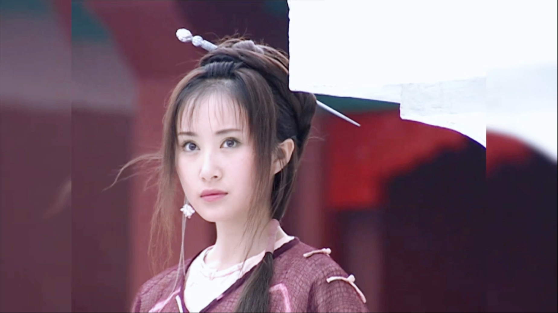 好想把她塞回17岁啊，很可惜她的演艺事业过早绽放又过早凋谢