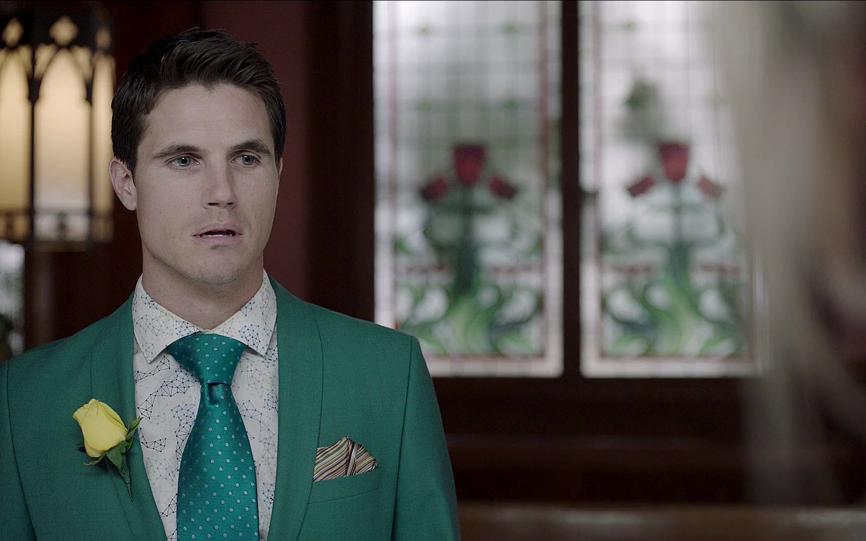 《上载新生》她那娴熟的按键动作真令人心寒