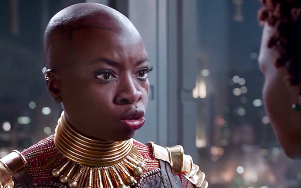 瓦坎达第二战力,一枪捅死亡刃将军的奥克耶有多会嘲讽?