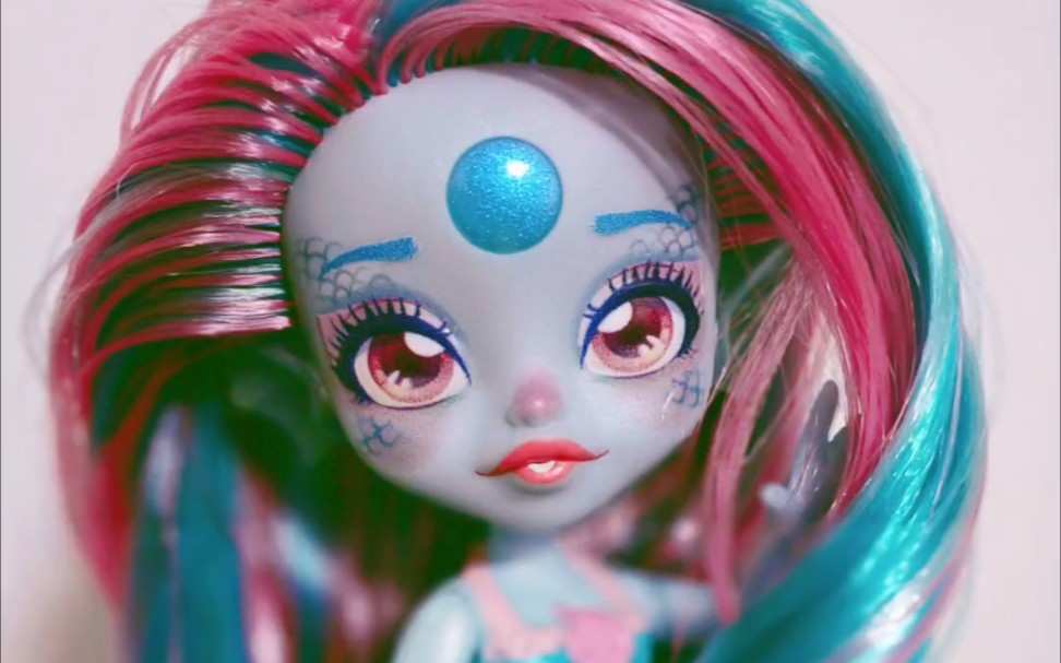 【娃娃开箱视频】magicmixies神奇魔法娃娃:玛瑞娜美人鱼