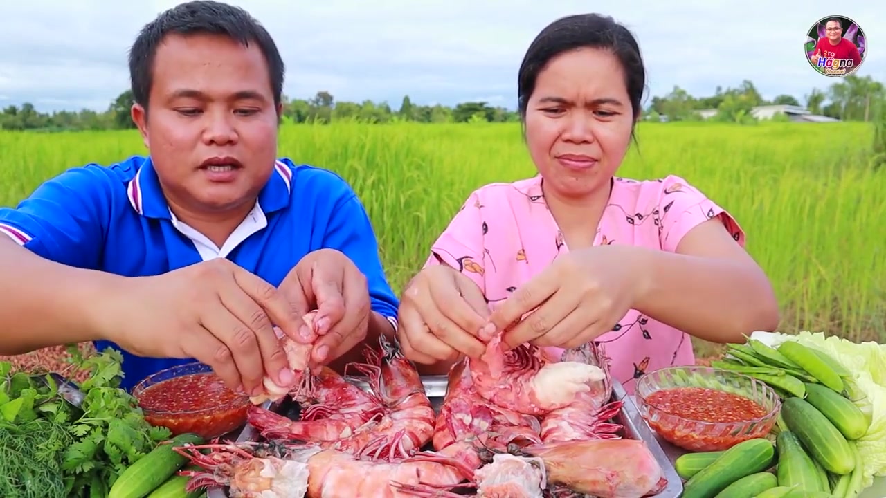 [图]กุ้งลายเสือแดงใหญ่ น้ำจิ้มรสเด็ด เนื้อนุ่มเด้งกรุบกรอบหวานนิดๆ แซ่บคักอิหลี