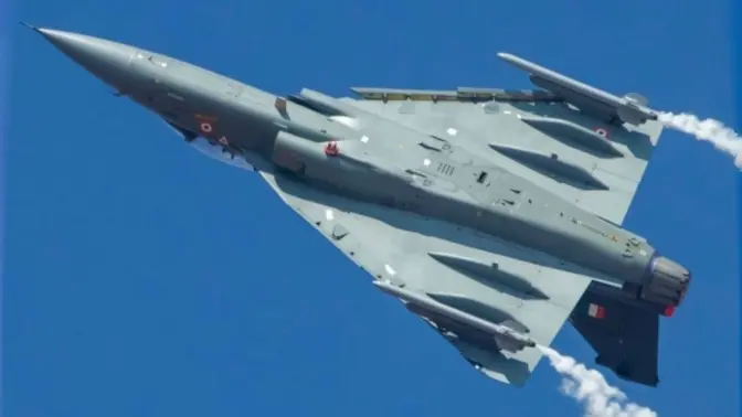 印度“光辉”力压苏-57与F-35,成迪拜航展最“出圈”战机