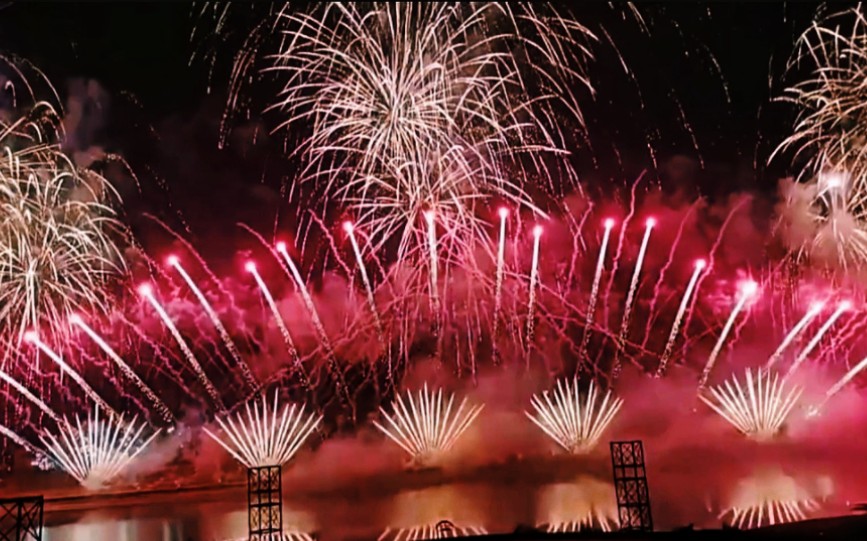 【刘耀文十七岁生贺烟花秀】爱你的人始终都爱你!