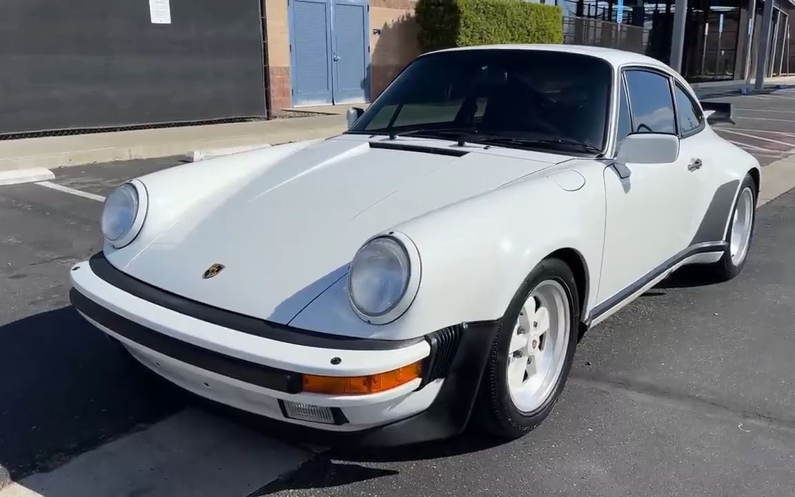 the original porsche 911 930 turbo is awesome and fast