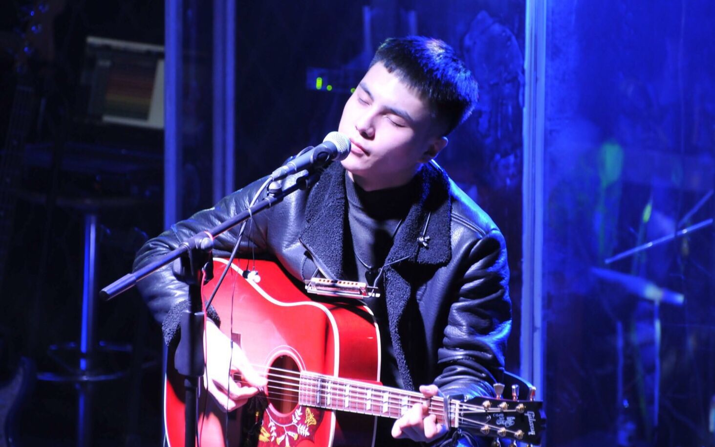 爱剪辑-爱剪辑《张小九》余香——吉他弹唱