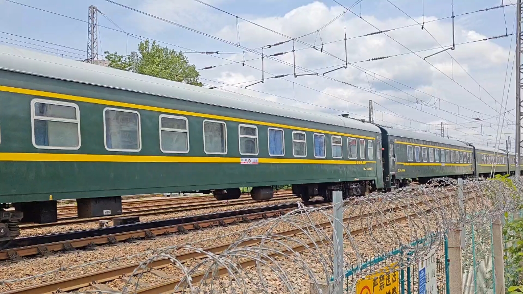 临客k4782(赣州——上海南)和k1453( 北京丰台——赣州),感谢k1453