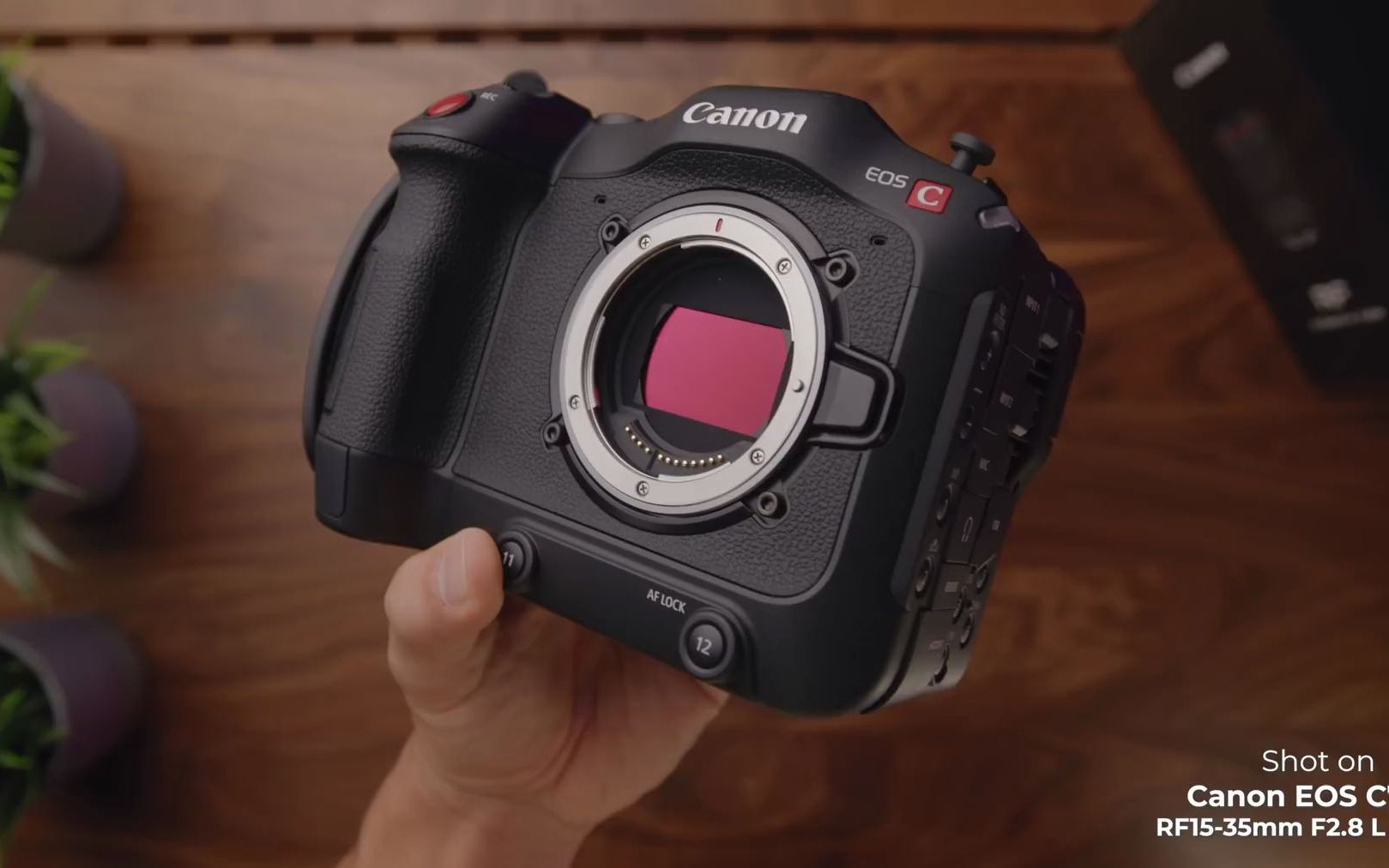 佳能eos c70 这就是我2022首选摄像机【parker walbeck】_哔哩哔哩