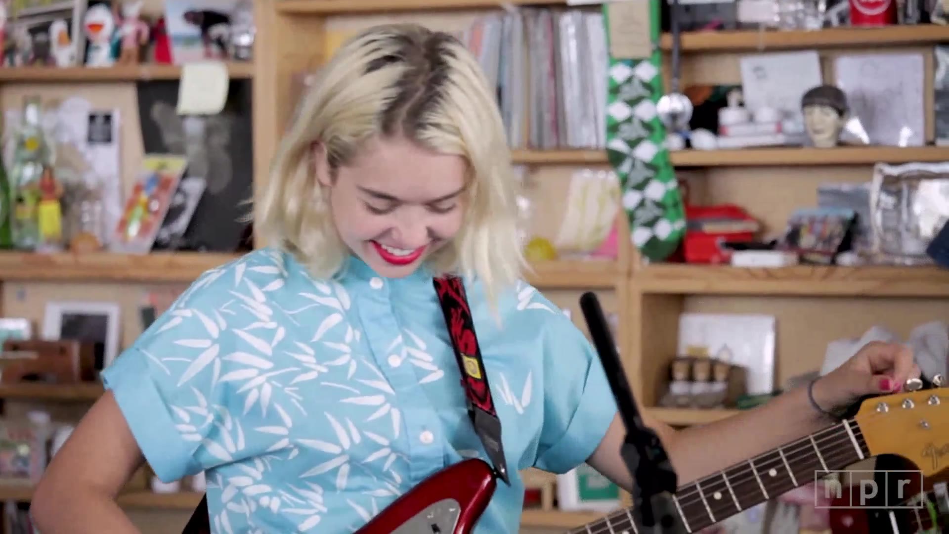 [图]Snail Mail - NPR Music Tiny Desk Concert