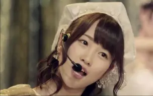 Descargar video: 【中字】AKB48试着思考爱的意义MV full【柴田阿弥、宮脇咲良、峯岸みなみ、川栄李奈、入山杏奈、北原里英】 愛の意味を考えてみた,PV