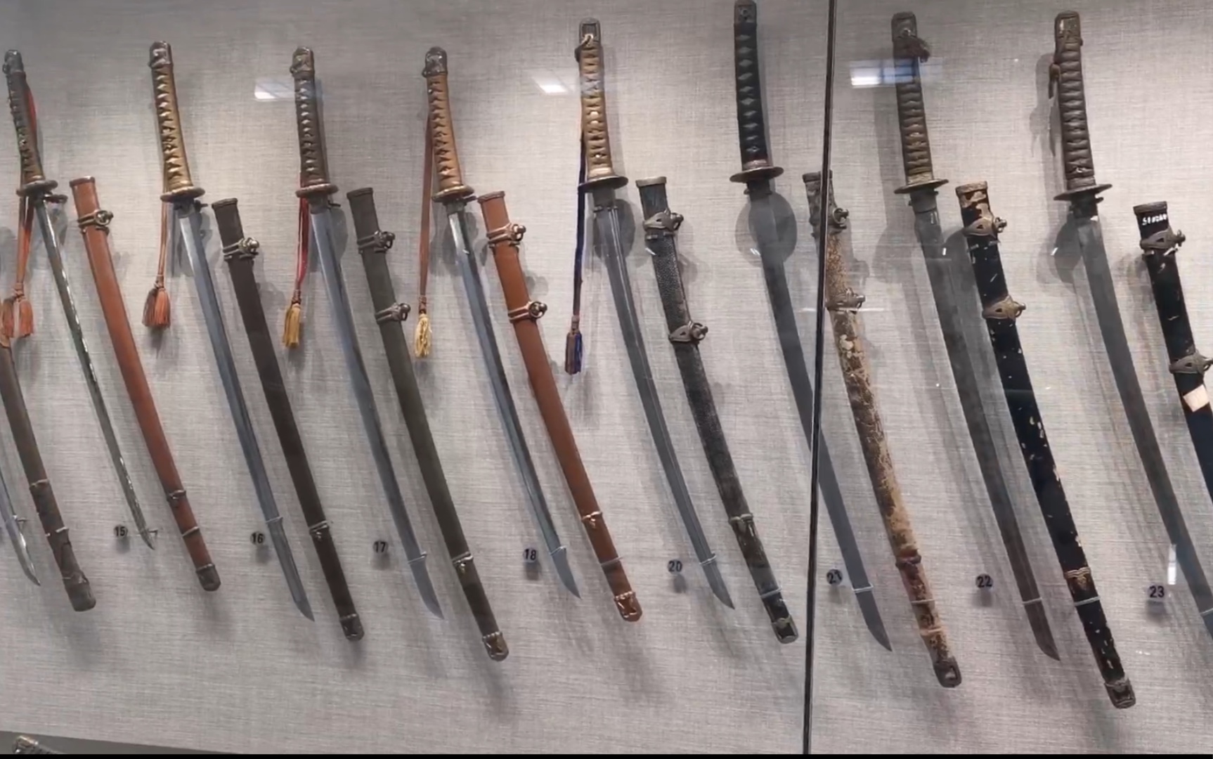 战场上缴获的日本刀,勿忘国耻._哔哩哔哩 (゜-゜)つロ 干杯~-bilibili