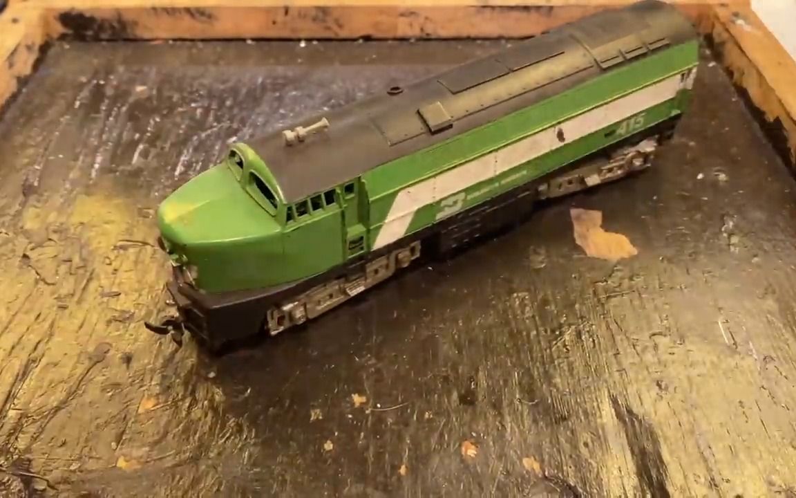 修复1970年代鲨鱼鼻火车模型!