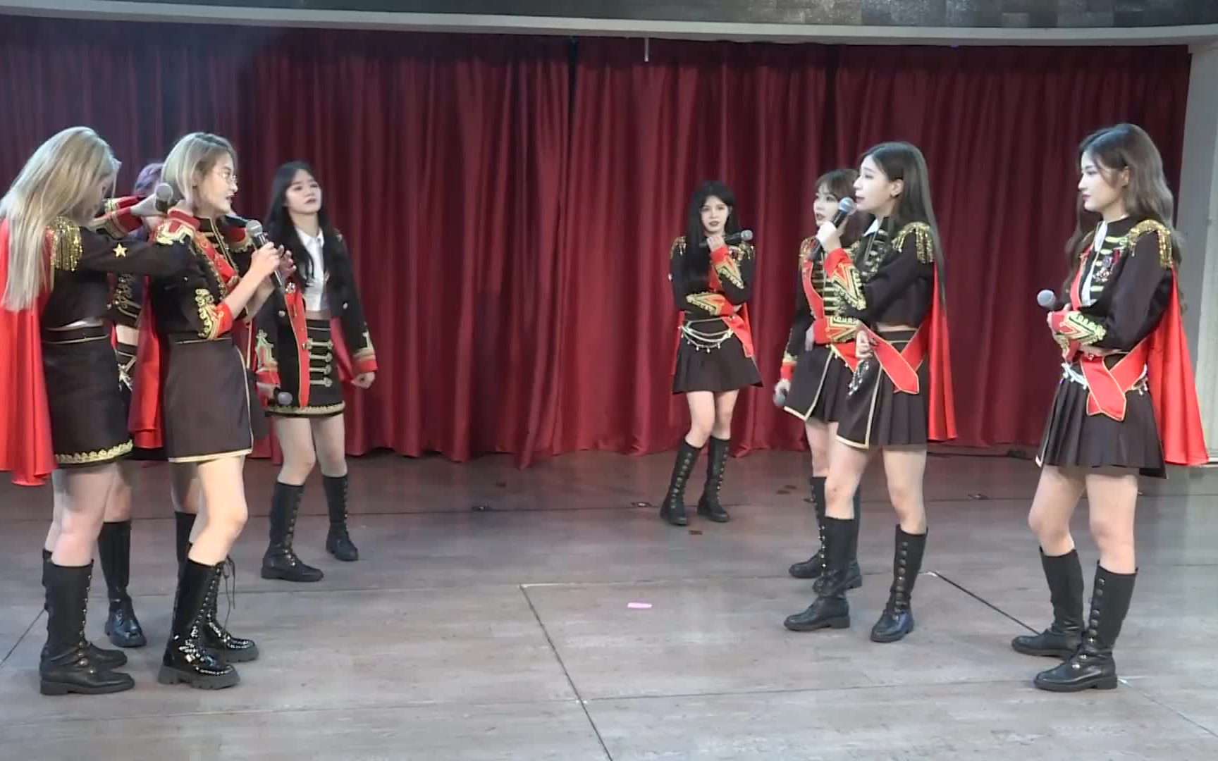 [图]【SNH48】请小偶像不要疯狂代入，MC4：辩论：对朋友的感情变质该不该说出来，20221023TEAMHII《终极任务》公演