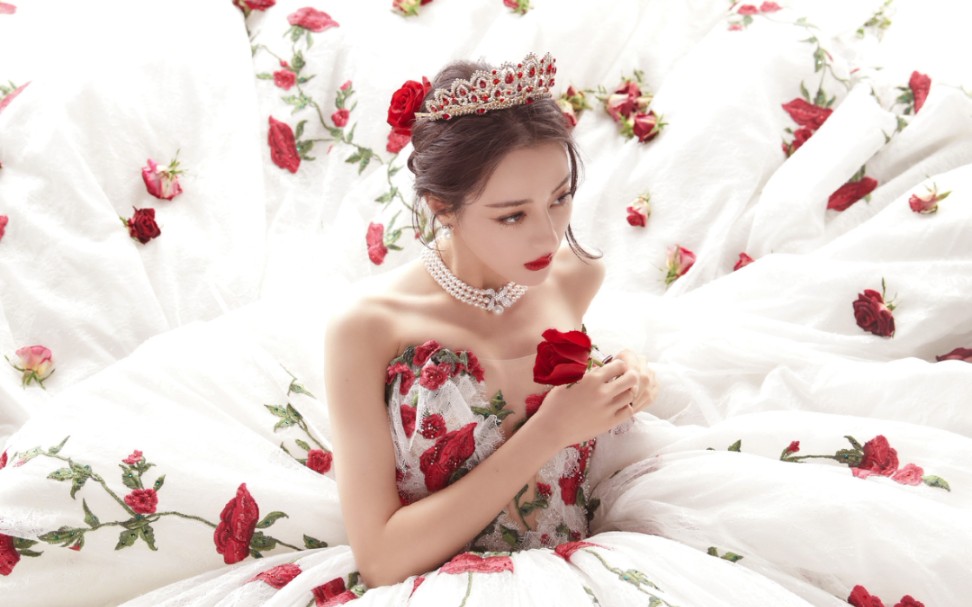 迪丽热巴星光大赏花仙子造型_哔哩哔哩_bilibili