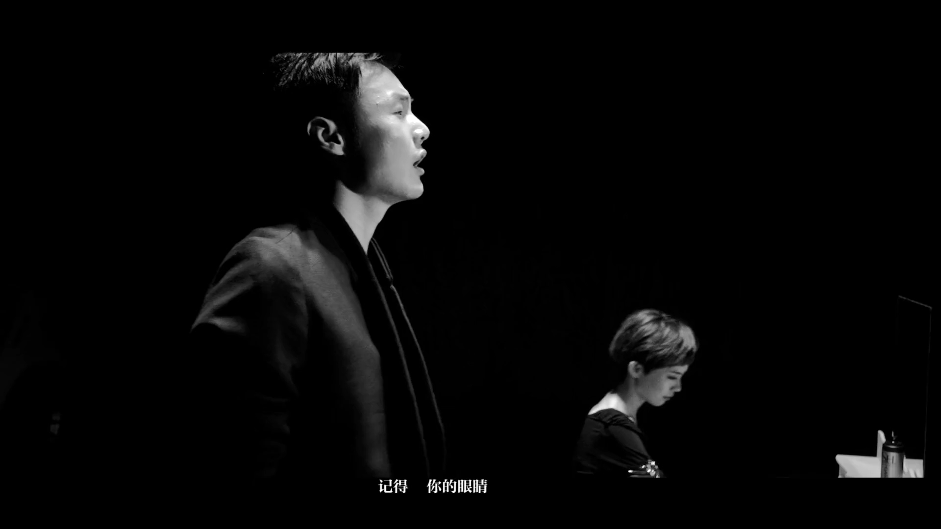 李荣浩-模特--1080p蓝光无损音乐4k mv