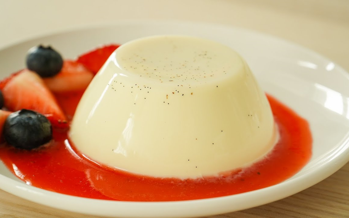 【thy than】香草意式奶凍&草莓醬~|vanilla panna cotta with