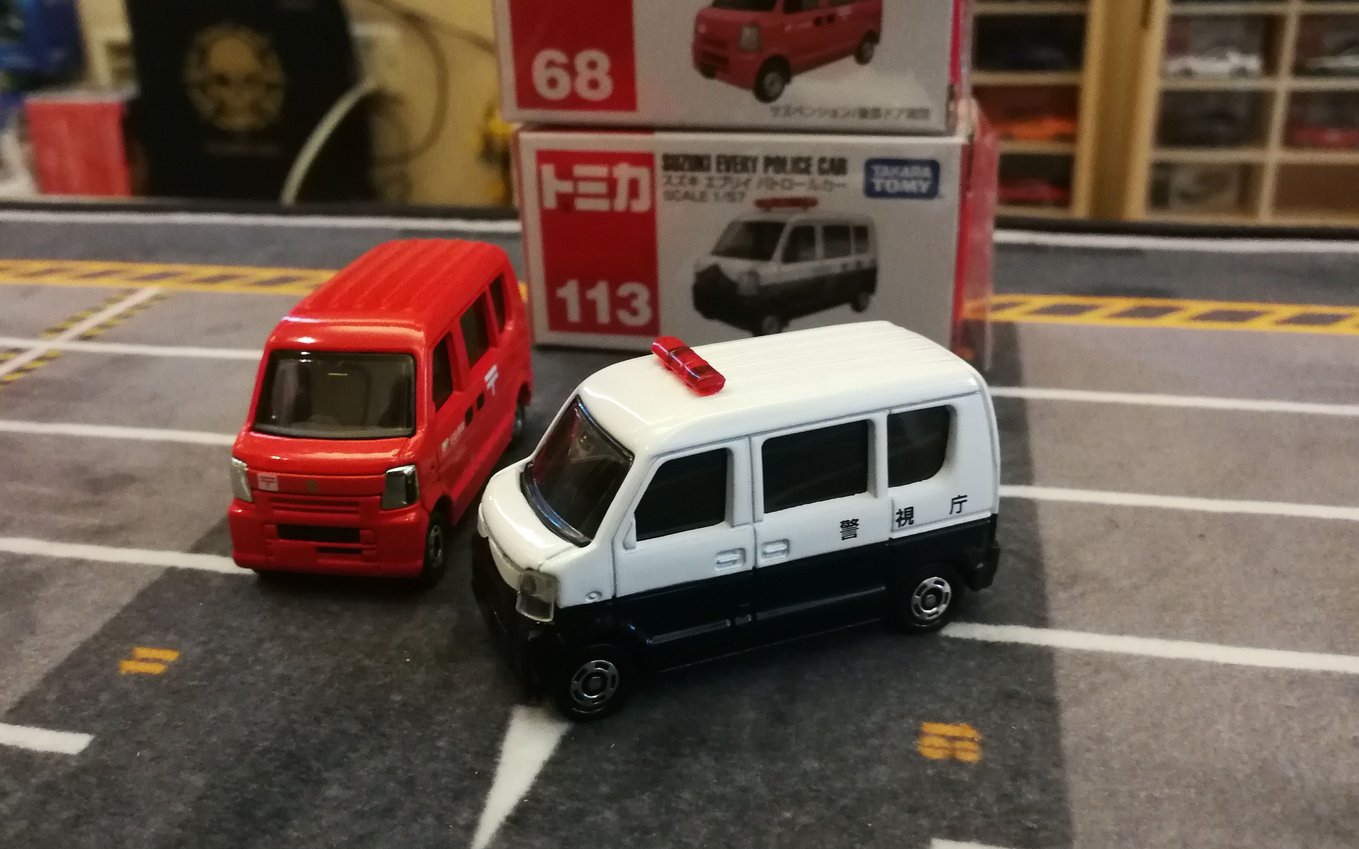 多美卡红白盒113suzukieverypolicecar这么q竟然还是警车