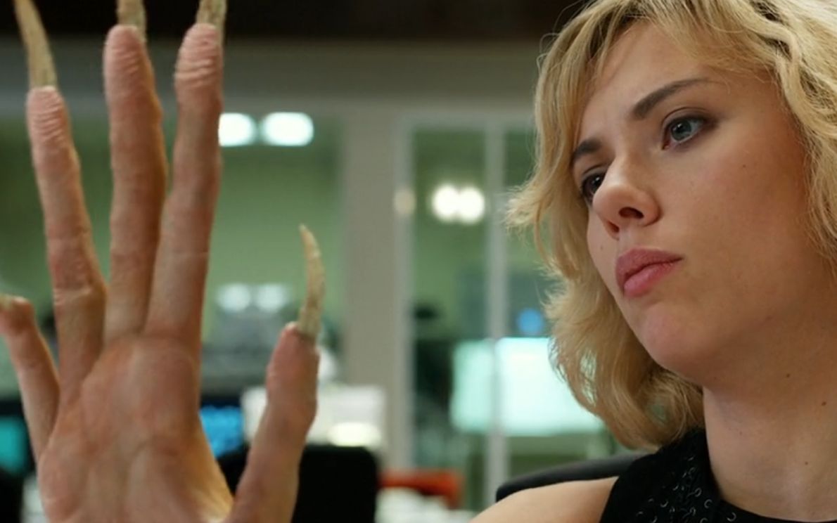 几分钟看完科幻电影《超体》_哔哩哔哩_bilibili