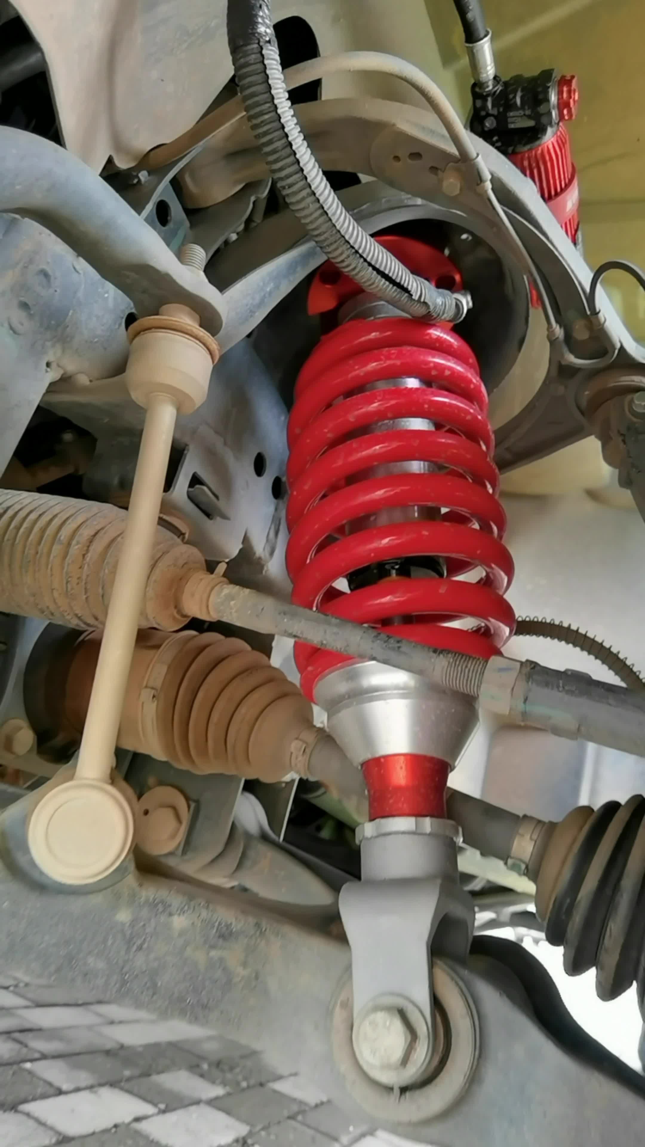 bj40升级科曼减震,帅呆了#bj40#坦克300#抖音小助手_哔哩哔哩_bili