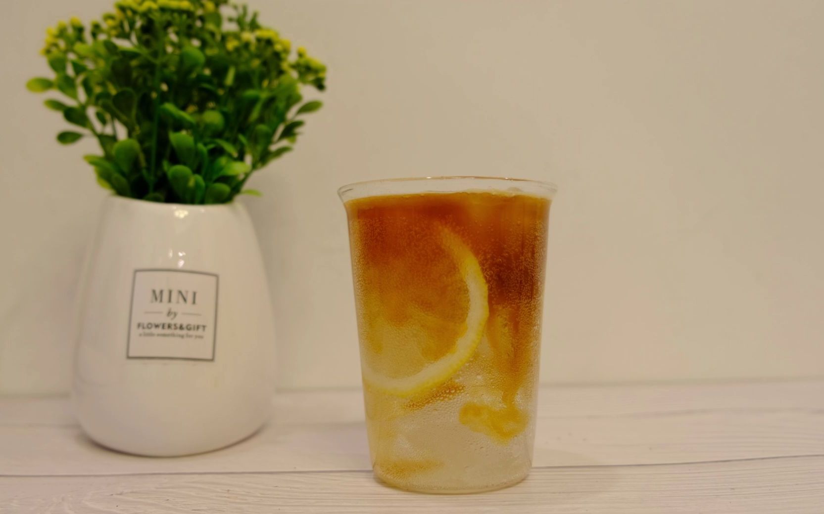 2分钟嗨享,柠檬气泡冰美式,在家简单可以制作的冰咖啡!