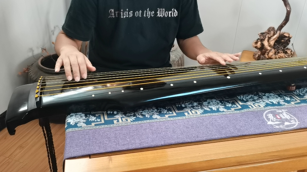 超级漂亮漆艺大鹏式纯生漆老杉木古琴的音色也特别好