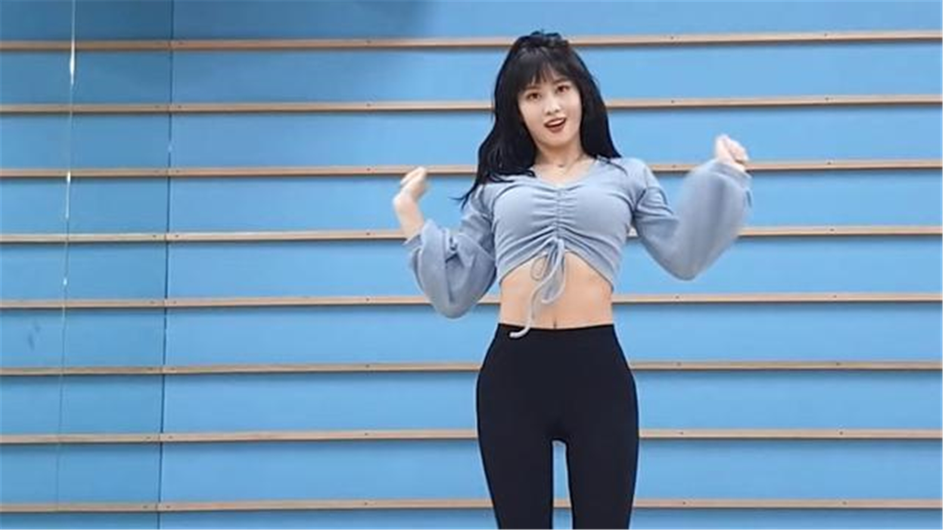 twice平井桃独自跳《fancy》舞蹈,小姐姐身材好,跳舞也非常棒