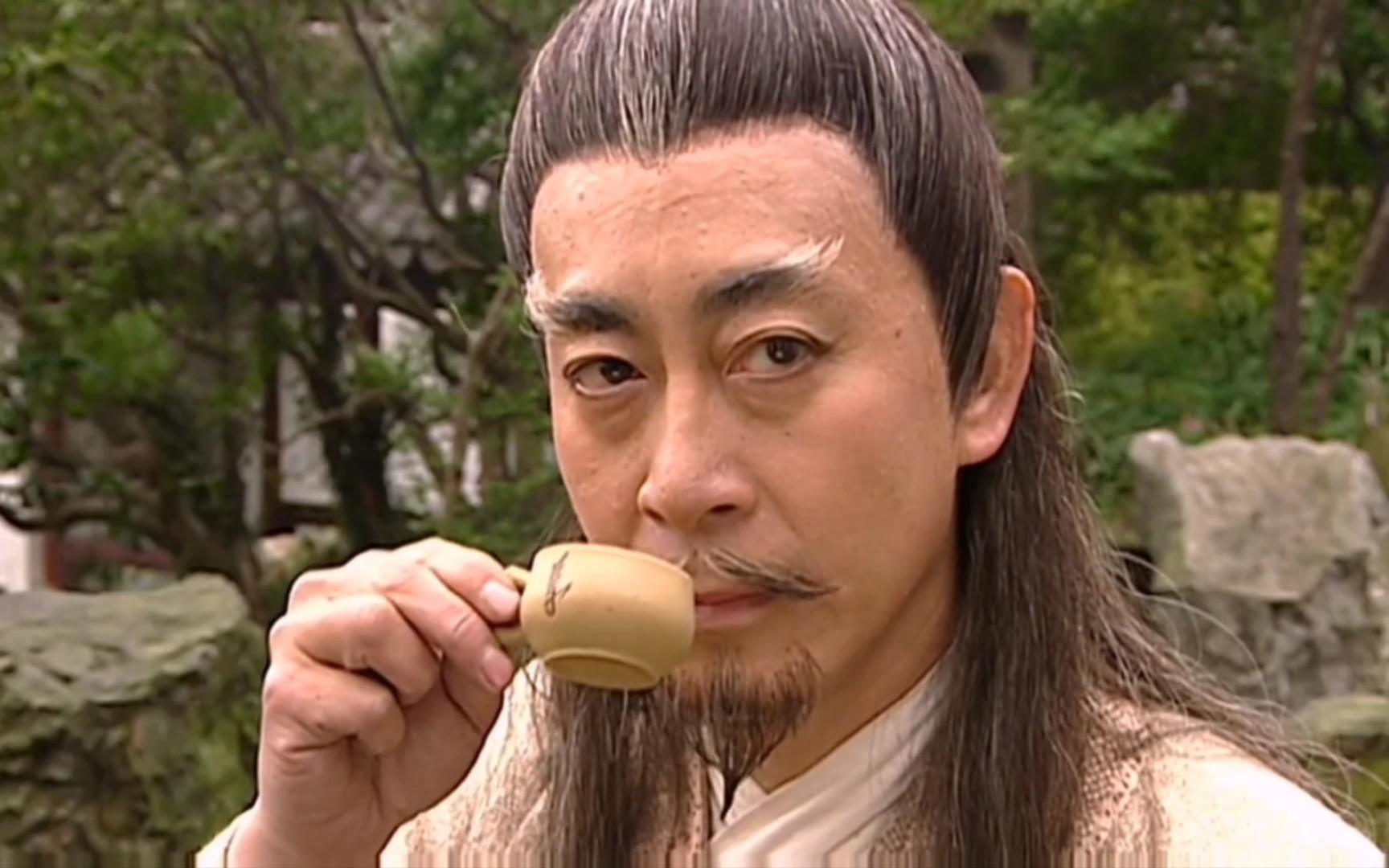 水笙表哥醋意大发!被花铁干怂恿杀狄云不成,结果痛失双亲.