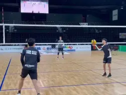 Tải video: Volleyball！轻描淡写地一扒拉，也得十年功啊！