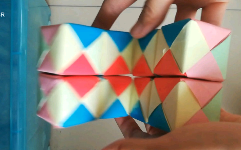 折纸无限翻折小方块简介一句话小故事