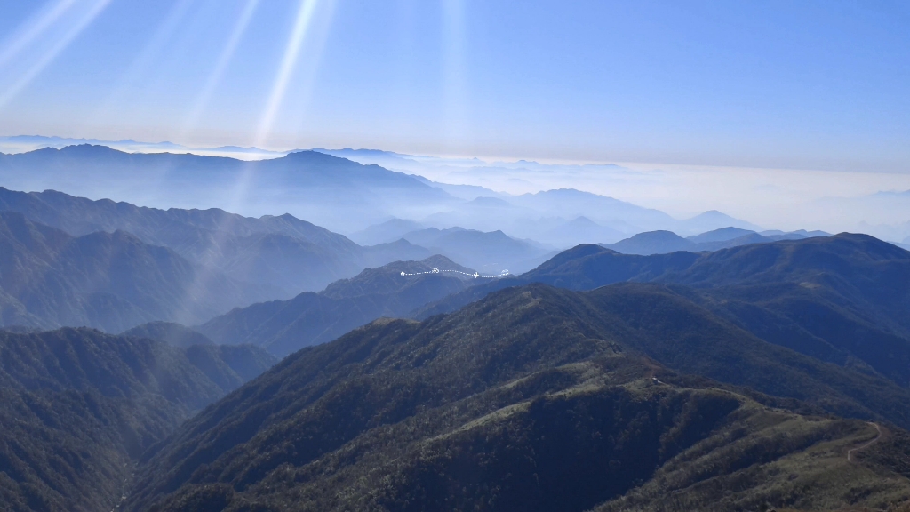 美好的风景都在山顶上