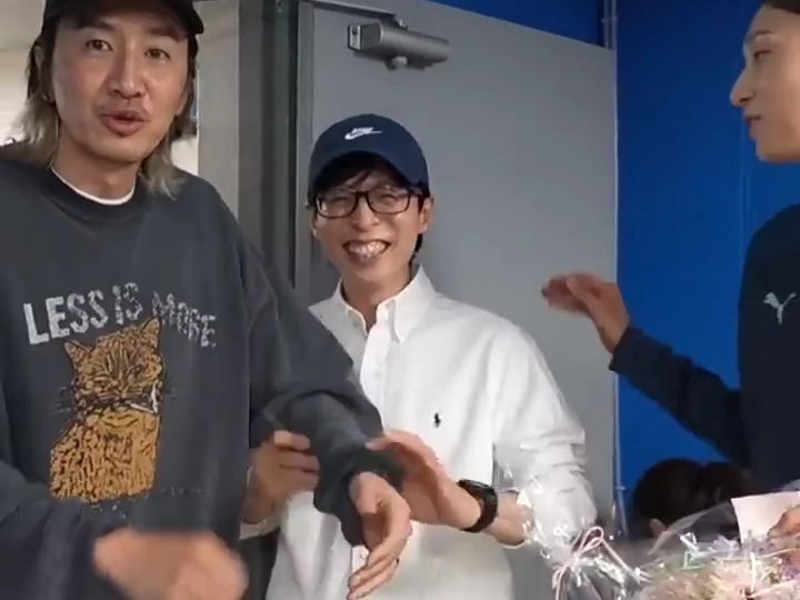 遵守与面包姐(金软景)约定的刘在石&李光洙