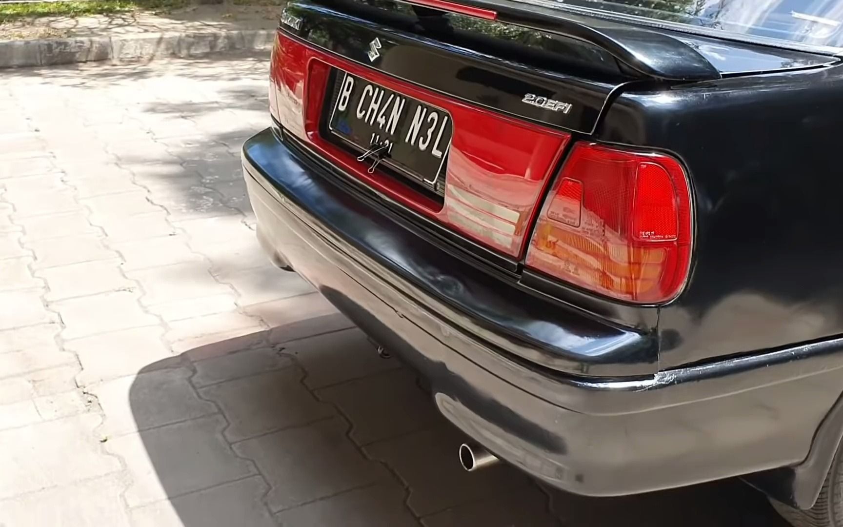 【印尼老车实拍系列】——1993铃木esteem [sf]