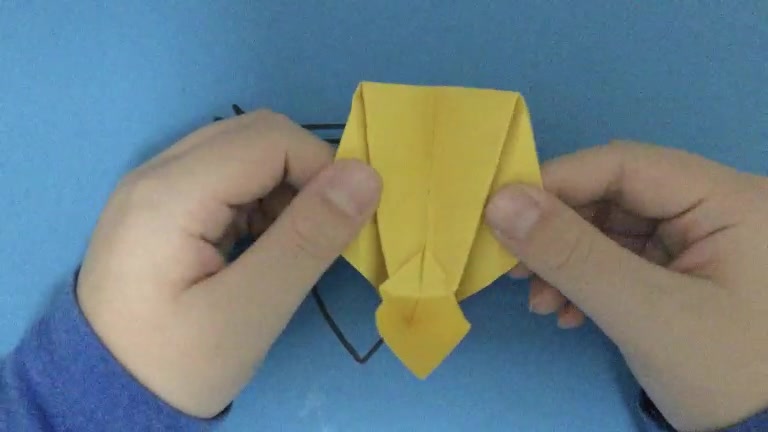 小k教你折纸之超实用的手工桌游道具酷炫纸质弹弓快来试试吧