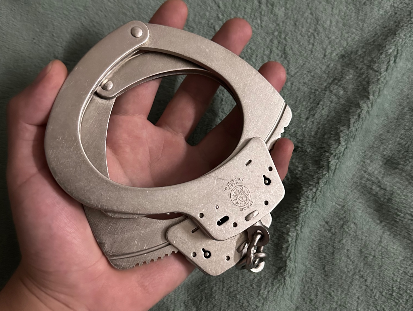 美国史密斯威森手铐m-110型号