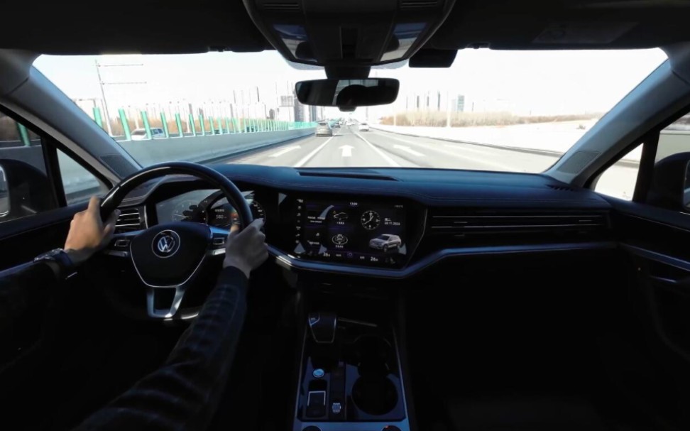 【车内视角】volkswagen touareg 长春东部快速路 南向北方向全程