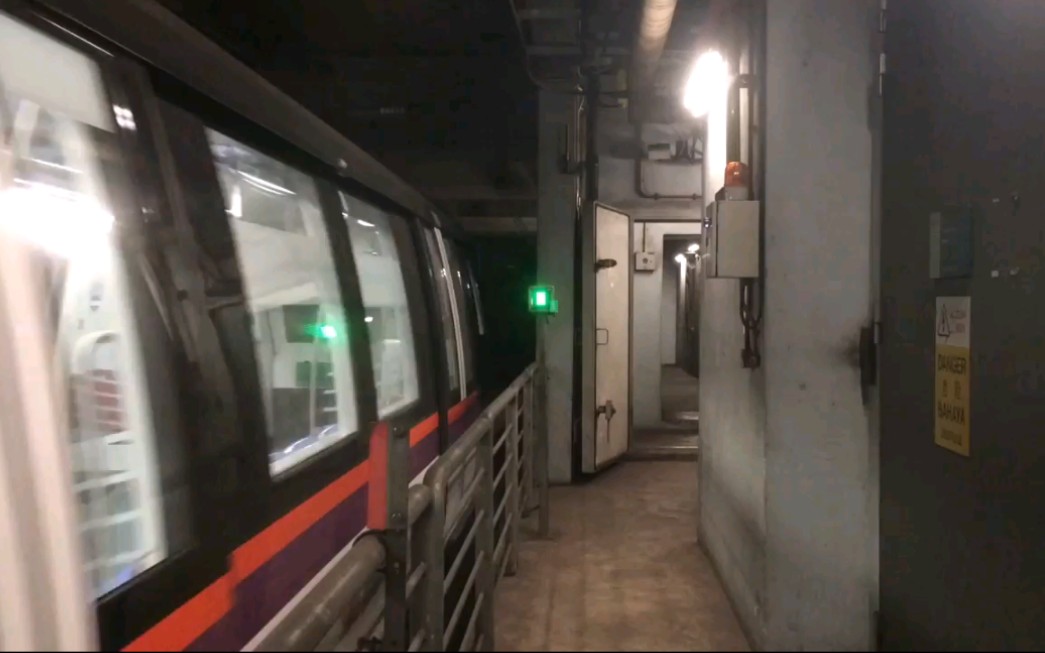 防空警报新加坡东北线c751c起步出站