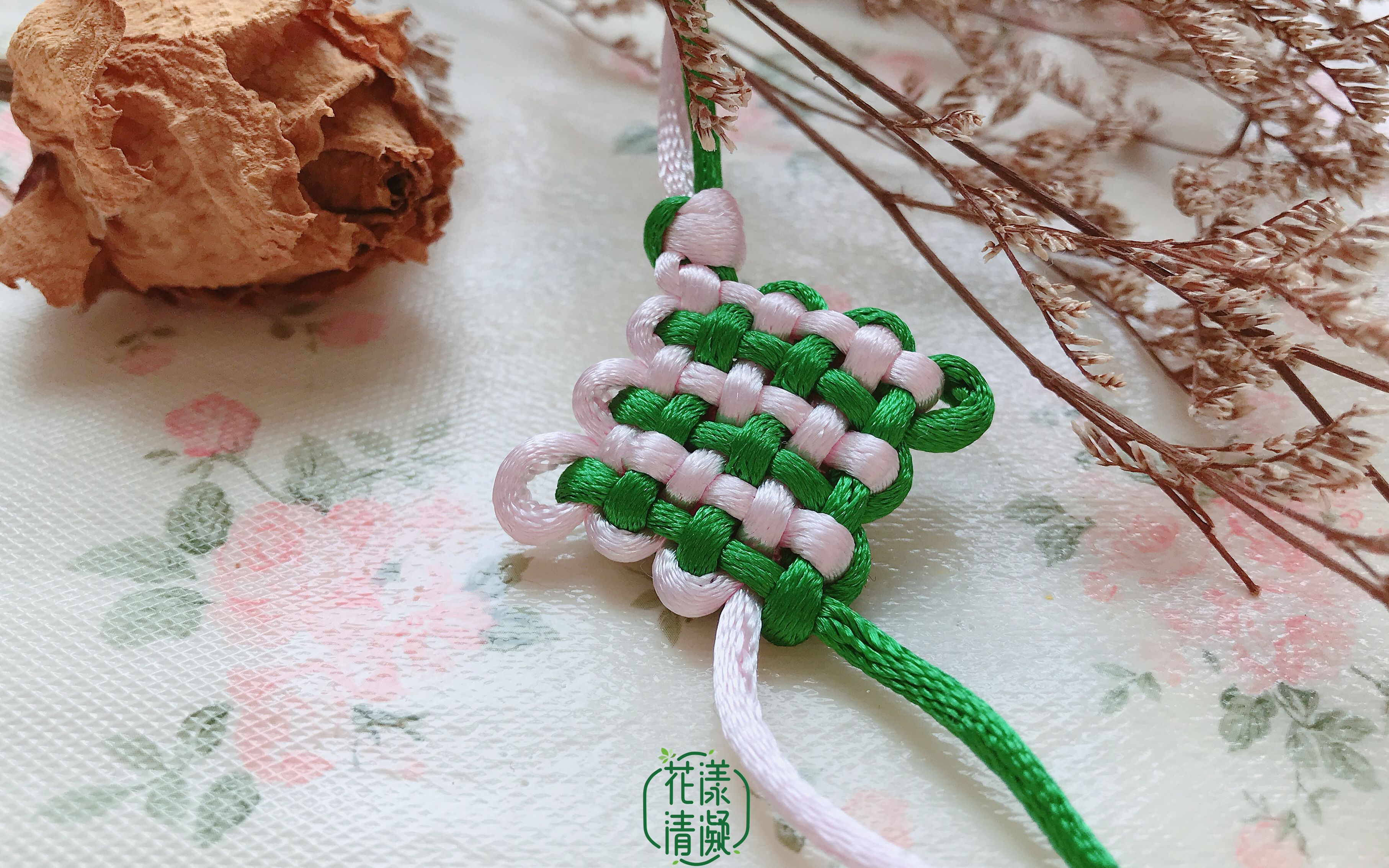 活动作品编绳中国结基础三回盘长结