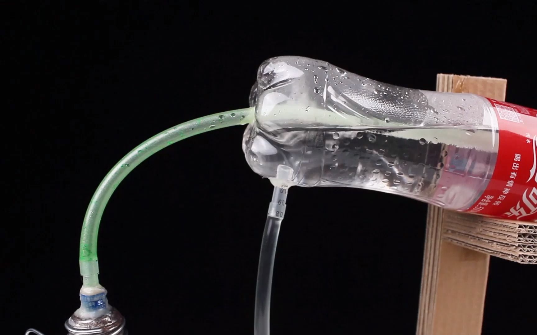 【手工制作】用可乐瓶制作蒸馏器!原来白酒是这样烧成的.